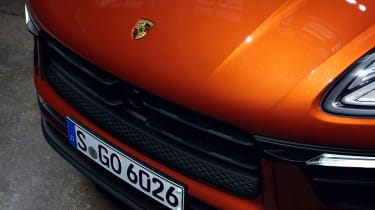 2021 Porsche Macan S – badge