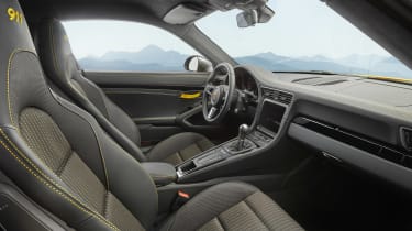 Porsche 911 Carrera T - seats