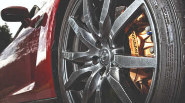 Nissan GT-R details