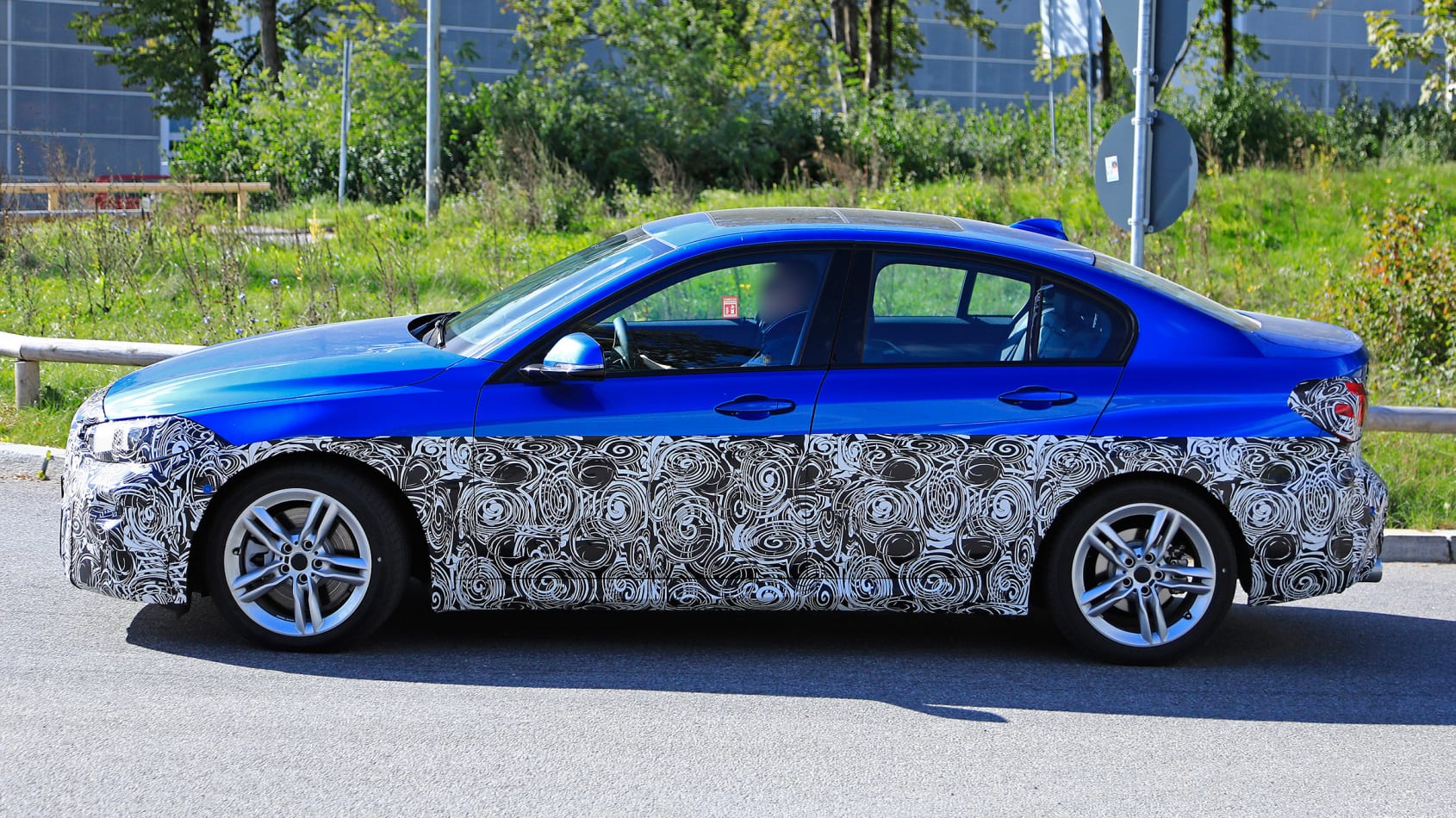 Bmw 1 series седан