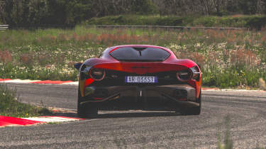 Alfa Romeo 33 Stradale – rear