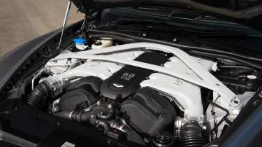 Aston Martin DB9 engine