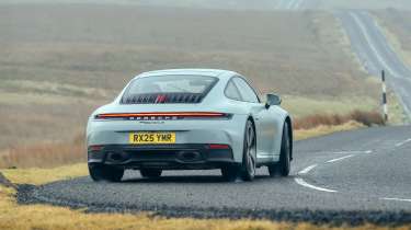 Porsche 911 (992.2) – rear