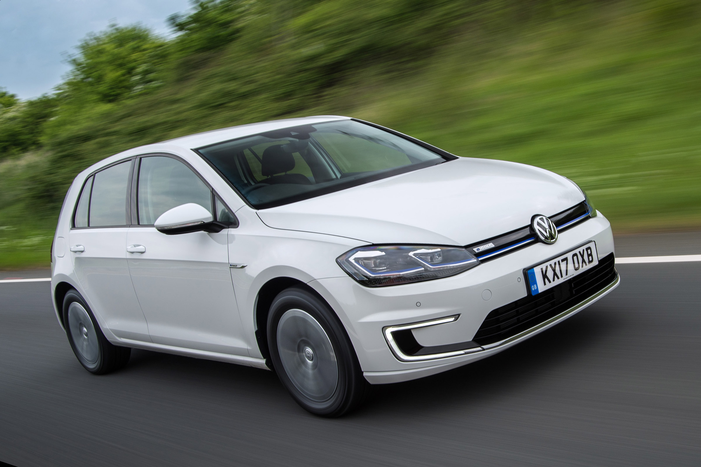 Volkswagen e-Golf review – traditional hatch to take on Tesla