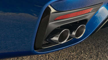 Maserati GranTurismo Trofeo details