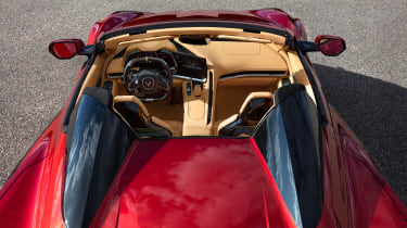 Chevrolet Corvette C8 Z06 – roadster roof