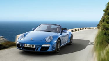 Porsche 911 Carrera 4 GTS news and pictures