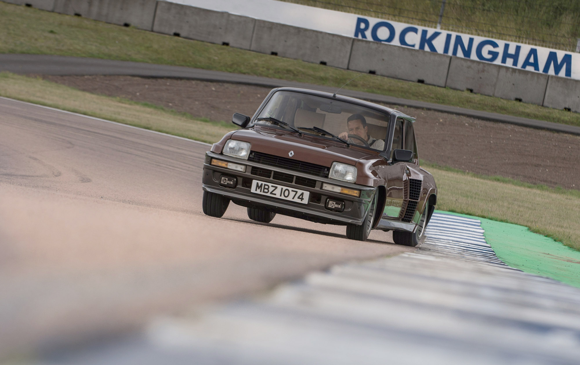 Renault 5 Turbo Group Test Five Stars Evo Renault 5 Turbo Group Test Five Stars Evo