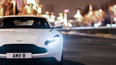Aston Martin DB11 V8 - front