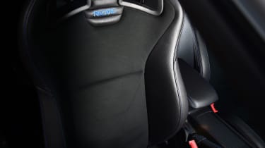 Ford Focus RS Mountune M400 - Seats
