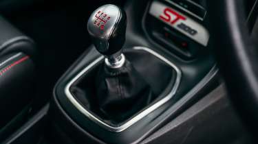 Ford Fiesta ST200 gearstick