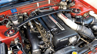 Nissan Skyline GT-R R32 engine