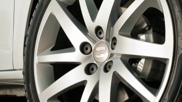 SEAT Ibiza FR 1.4 TSI DSG alloy wheel