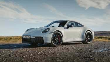 Porsche 911 Carrera GTS T-Hybrid – front