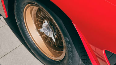 Bizzarrini 5300 GT Corsa – rear wheel
