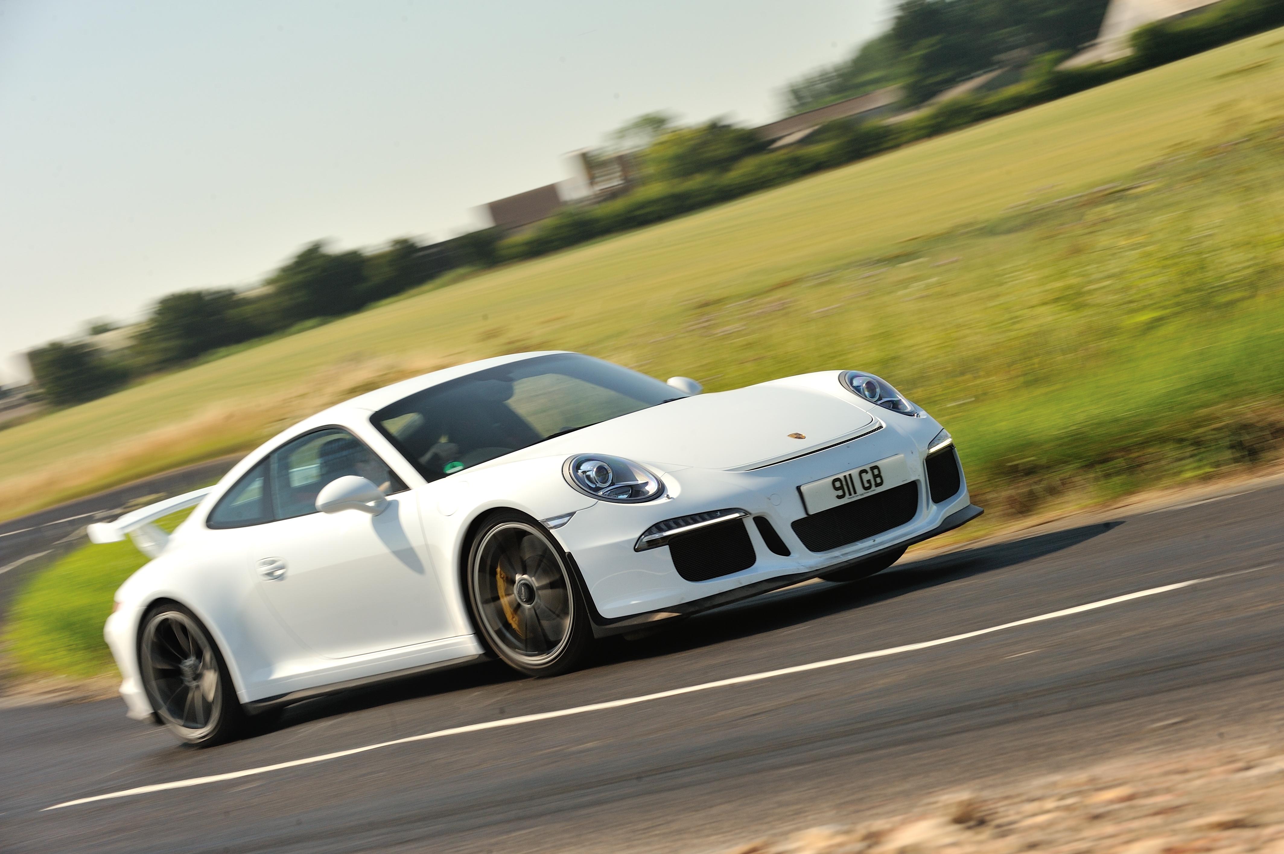 Porsche 911 (991) Review Pictures | Evo