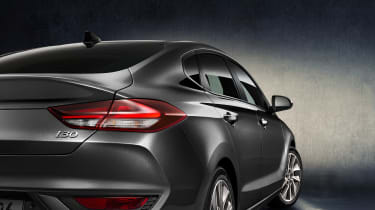 Hyundai i30 Fastback -  rear lights