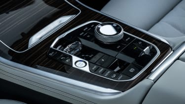 BMW X5 LCI – console