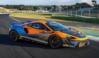 McLaren Artura GT4 – front