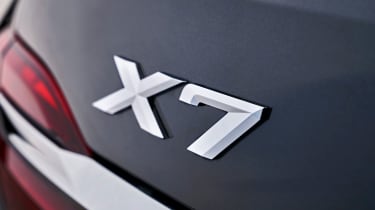 BMW X7 - badge