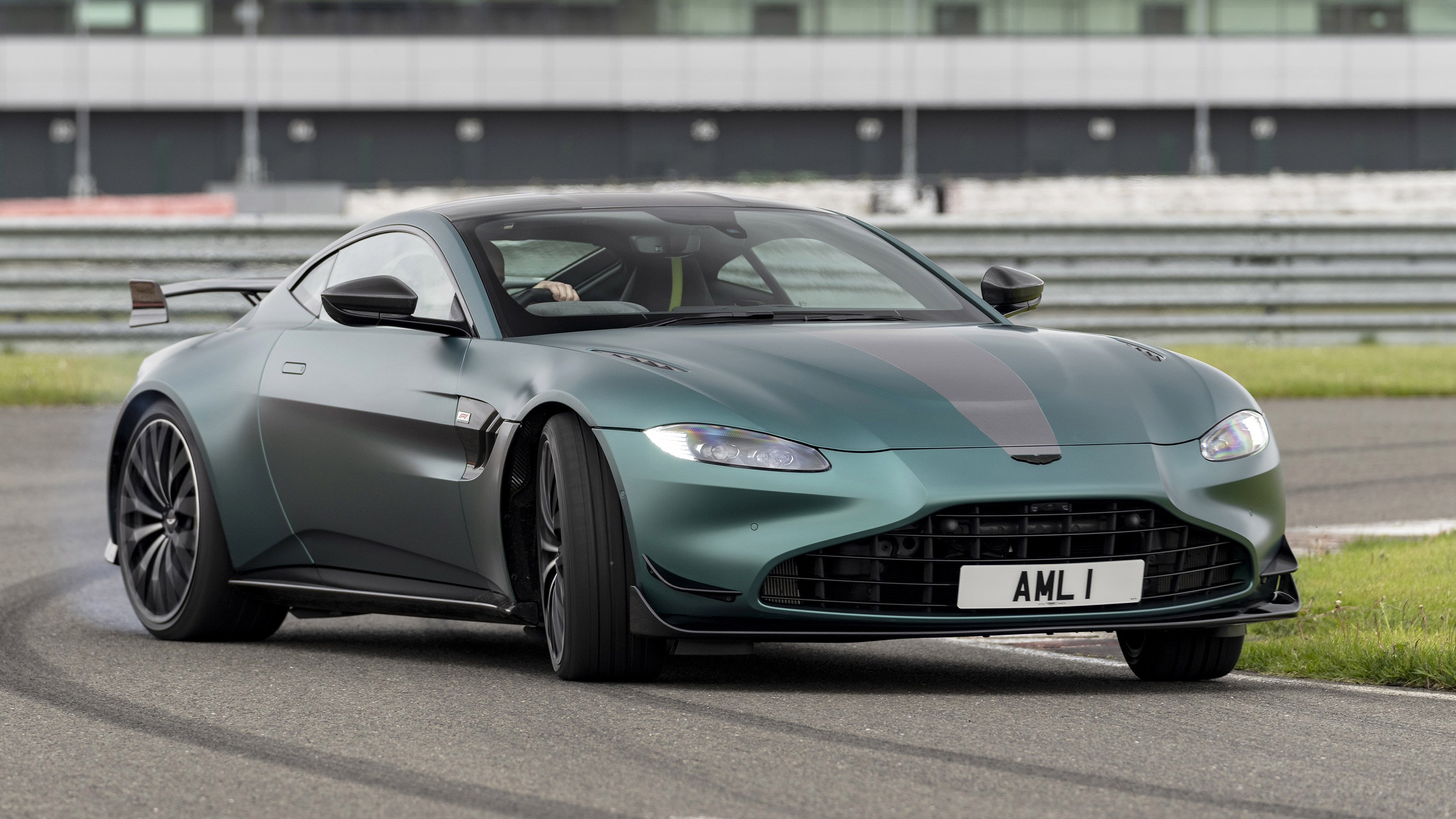 Aston Martin Vantage becomes official safety car of 2022 Formula One