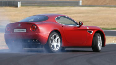 Alfa Romeo 8C