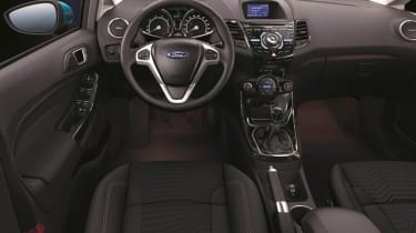 2013 Ford Fiesta interior dashboard