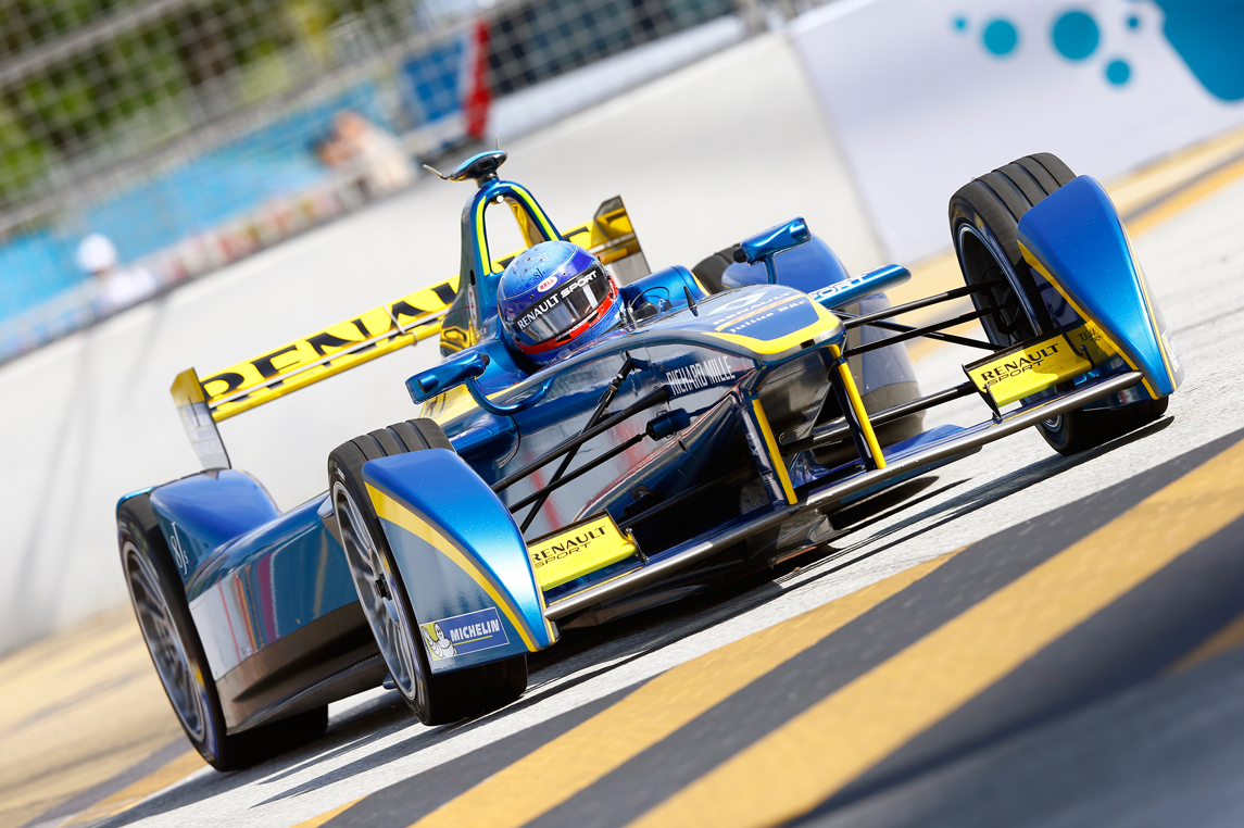Action-packed Putrajaya ePrix shows how exciting Formula E can be | evo