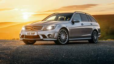 S204 Mercedes-Benz C63 AMG