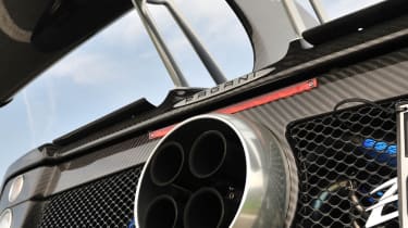 Video: Pagani Zonda 760RS driven exhausts