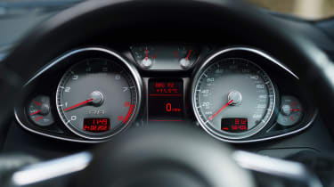 Audi R8 V8 car pictures