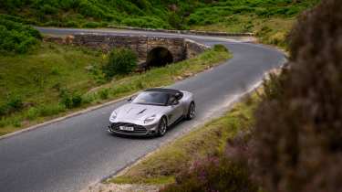 Aston Martin Vanquish Volante front
