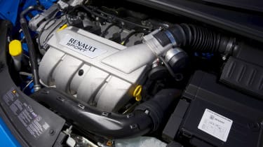Renaultsport Clio 200 Cup engine