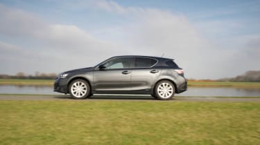 Lexus CT200h