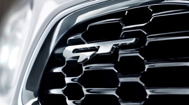 Kia Cee&#039;d and Procee&#039;d GT grille badge