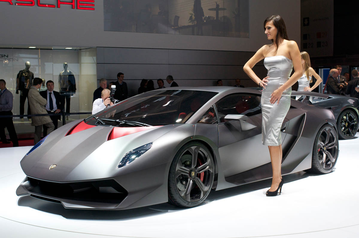 Lamborghini Sesto Elemento carbonfibre supercar | evo