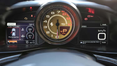 Ferrari GTC4 Lusso T - dials set