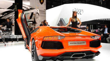 New Lamborghini Aventador LP700-4 supercar official pictures