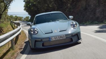 Porsche 911 S/T – front