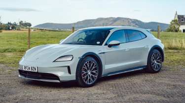 Porsche Taycan Cross Turismo