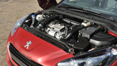 2013 Peugeot RCZ THP 200 GT engine