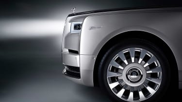 Rolls-Royce Phantom - headlights