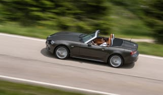 Fiat 124 Spider - Side