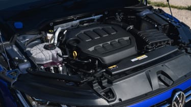 Volkswagen Arteon R Shooting Brake – engine bay