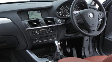 2013 BMW X3 sDrive 18d interior dashboard