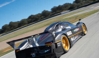 Pagani Zonda R on-track video