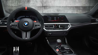 BMW M4 CSL – dash