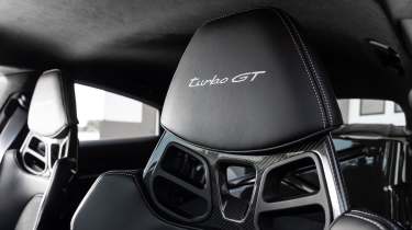 Porsche Taycan Turbo GT – seats