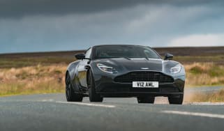 Aston Martin DB11 AMR – front action