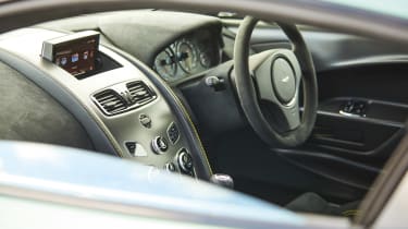 Aston Martin Vantage V600 v Aston Martin Vantage GT8 